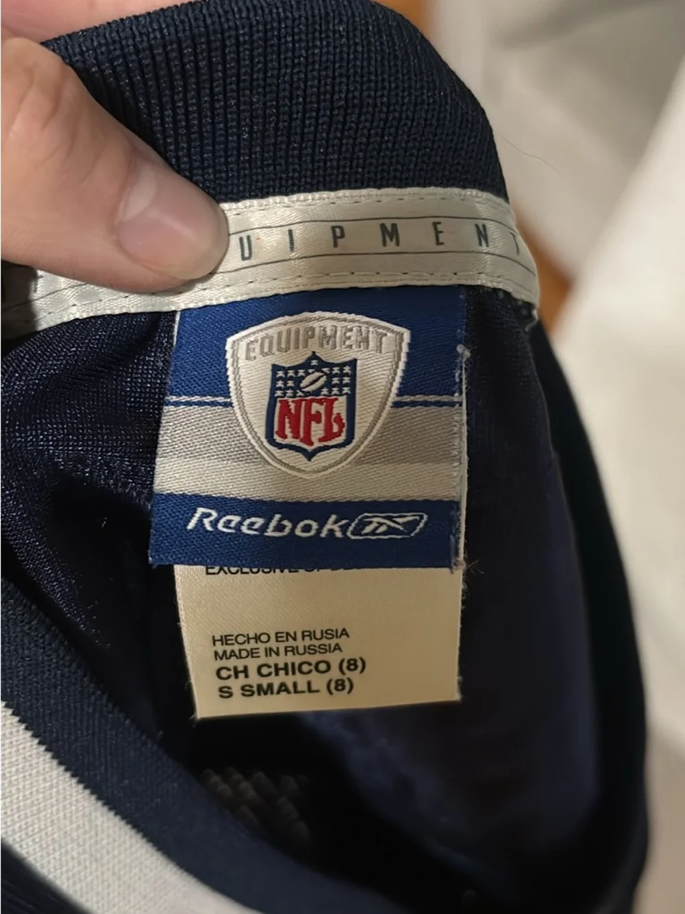 New England Patriots Tom Brady Football Jersey - Picture 4 of 4